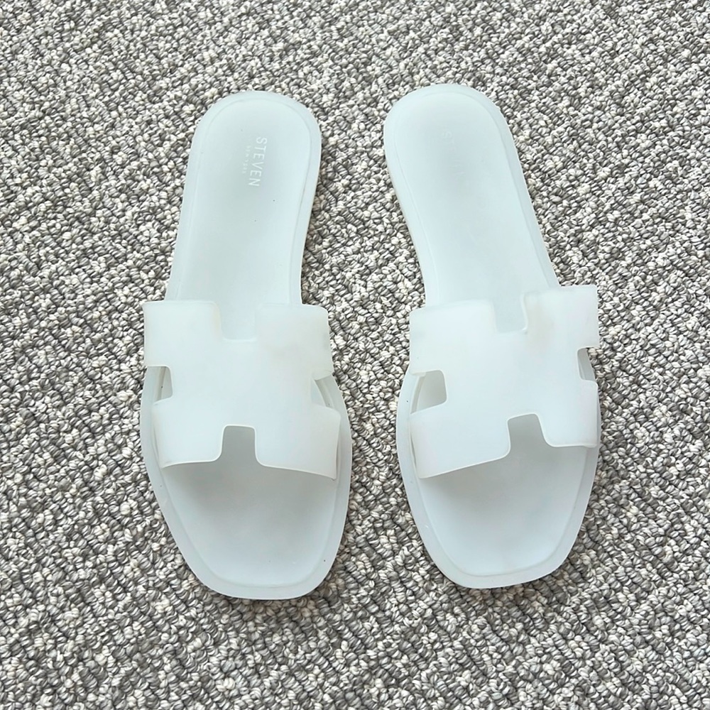 Steven Steve Madden White Jelly H Slides Flat San… - image 1